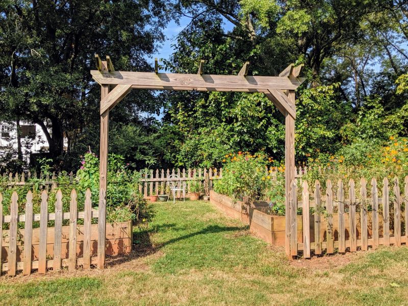 Trellis Fence Construction in Conroe, TX